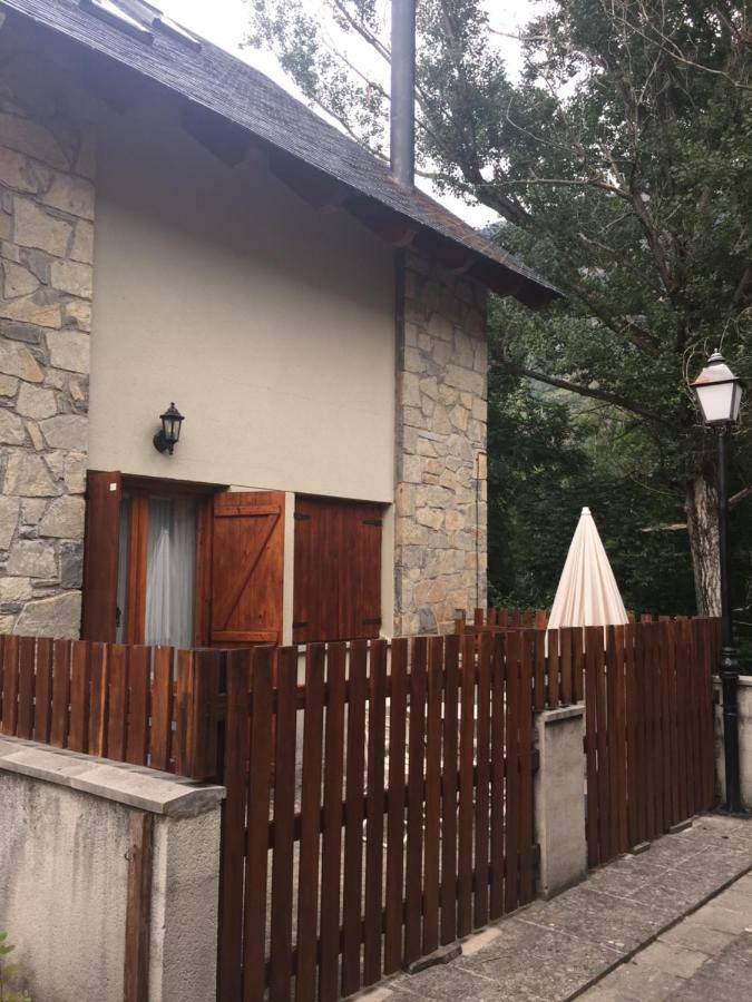 La Casa De Las Ardillas เบนาสเก ภายนอก รูปภาพ